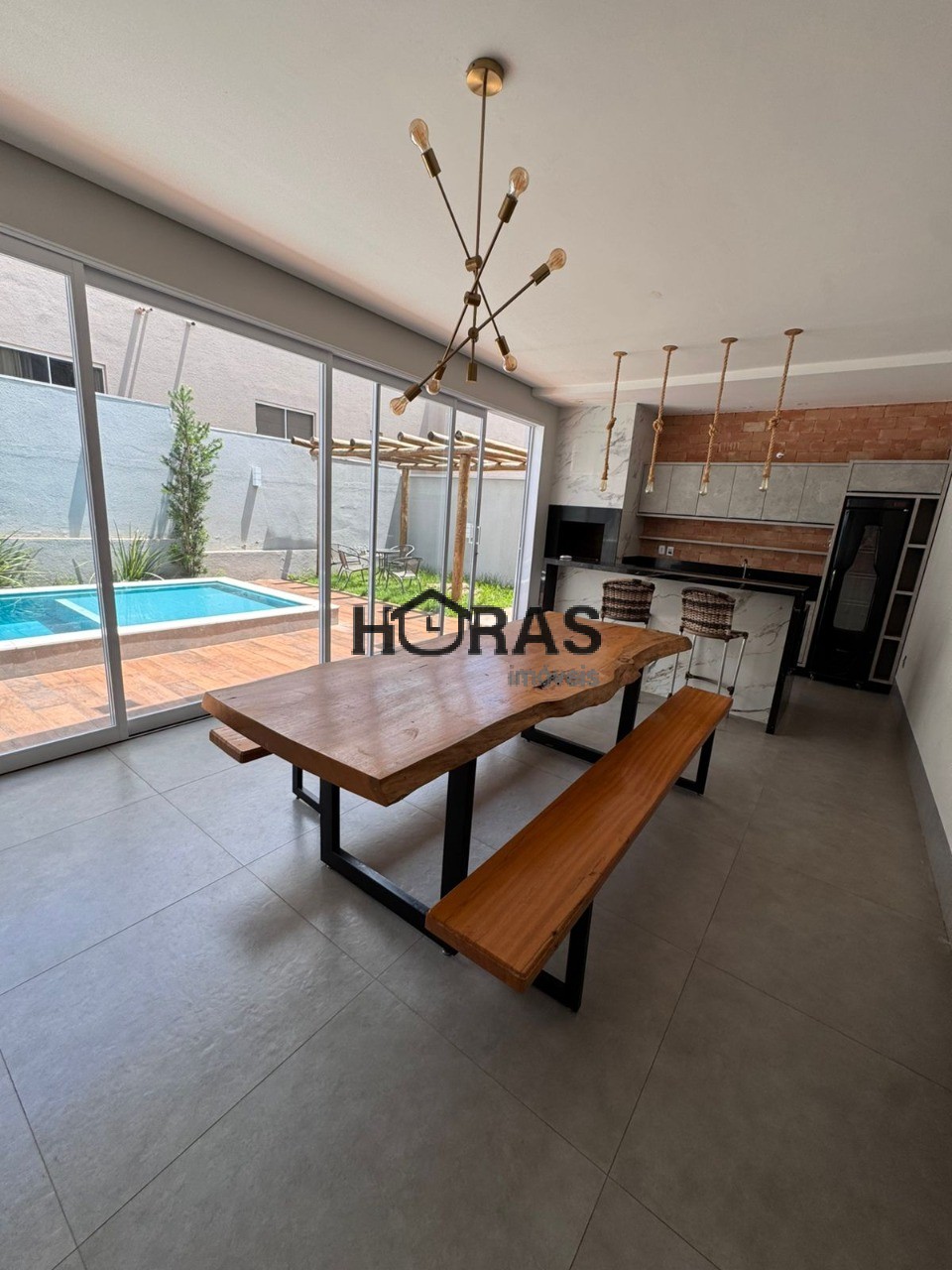 Casa, 3 quartos, 210 m² - Foto 4