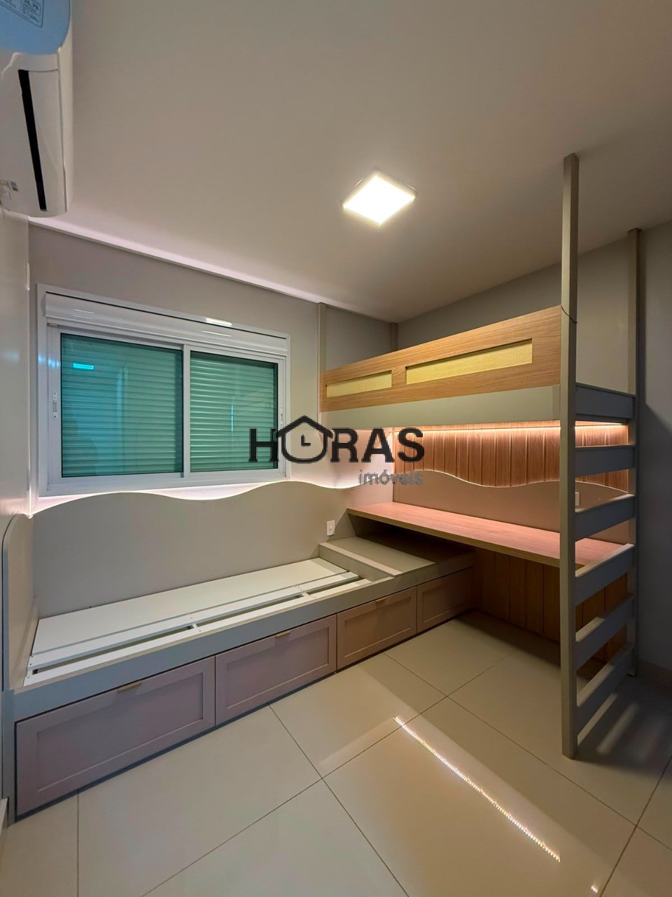 Apartamento, 3 quartos, 168 m² - Foto 1
