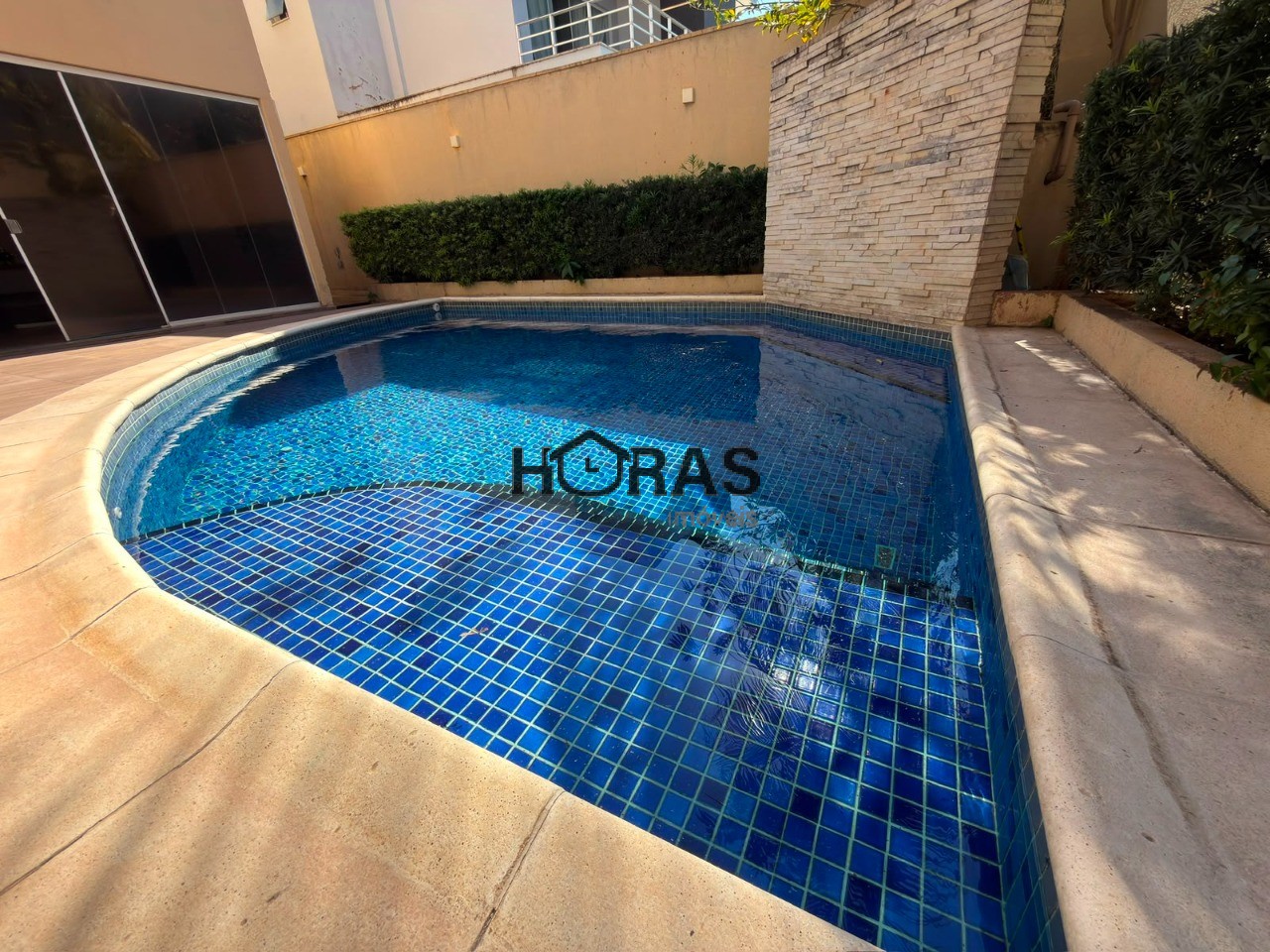 Casa, 5 quartos, 360 m² - Foto 1