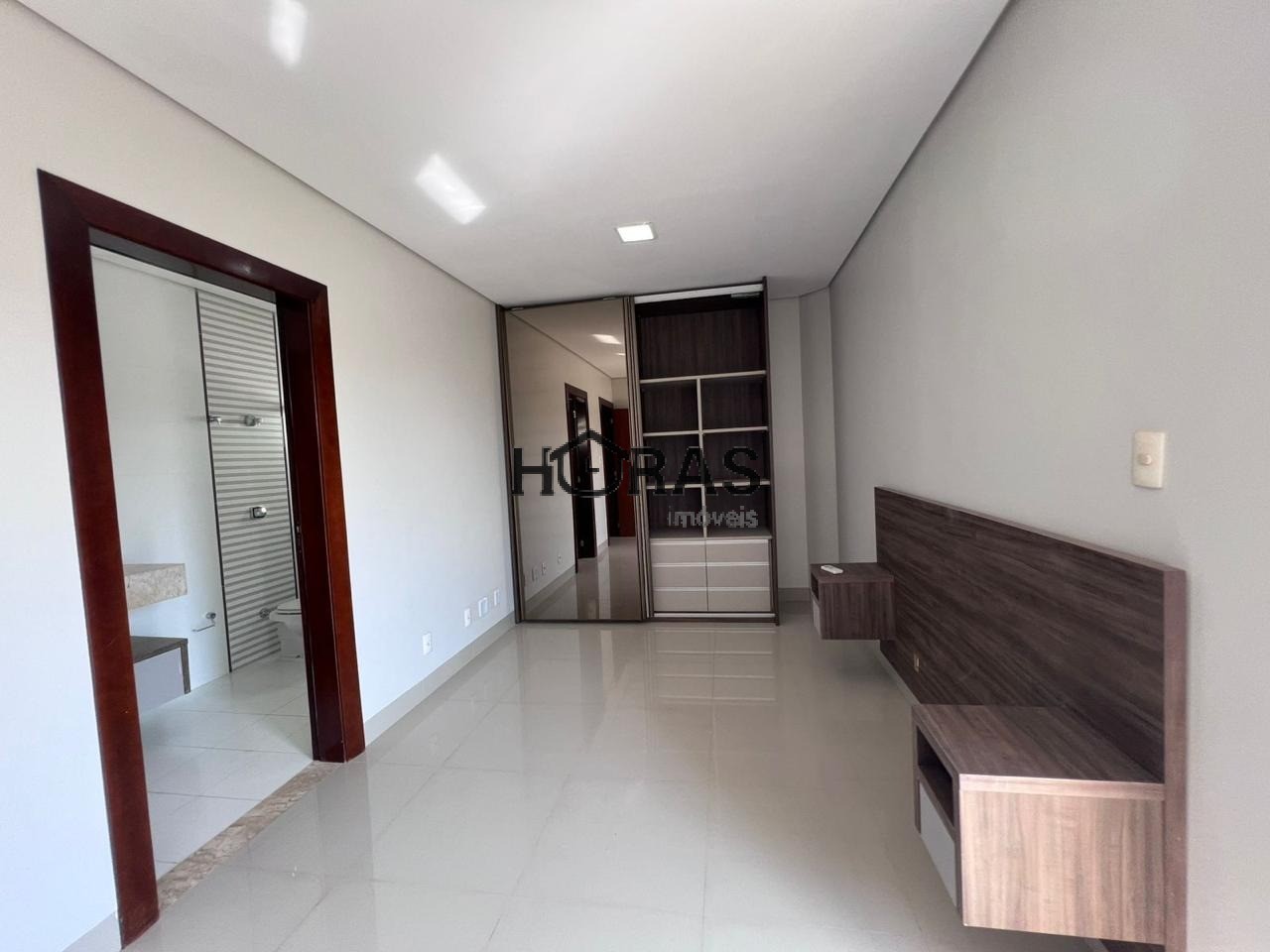 Casa, 3 quartos, 252 m² - Foto 7
