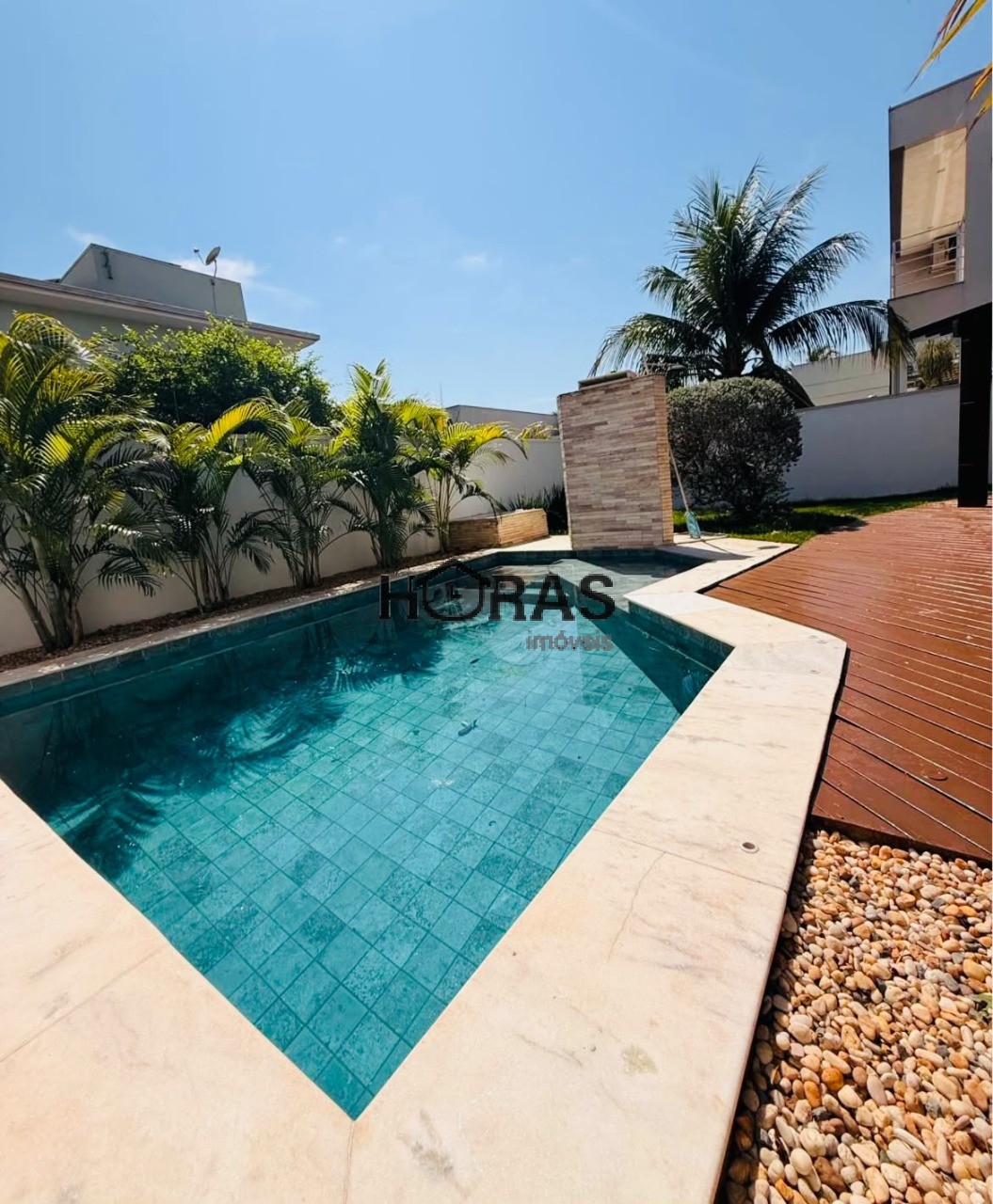Casa, 4 quartos, 251 m² - Foto 1