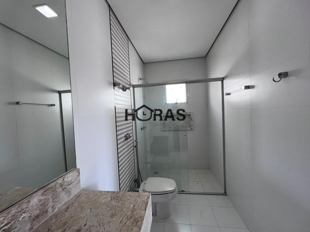 Casa, 3 quartos, 252 m² - Foto 2