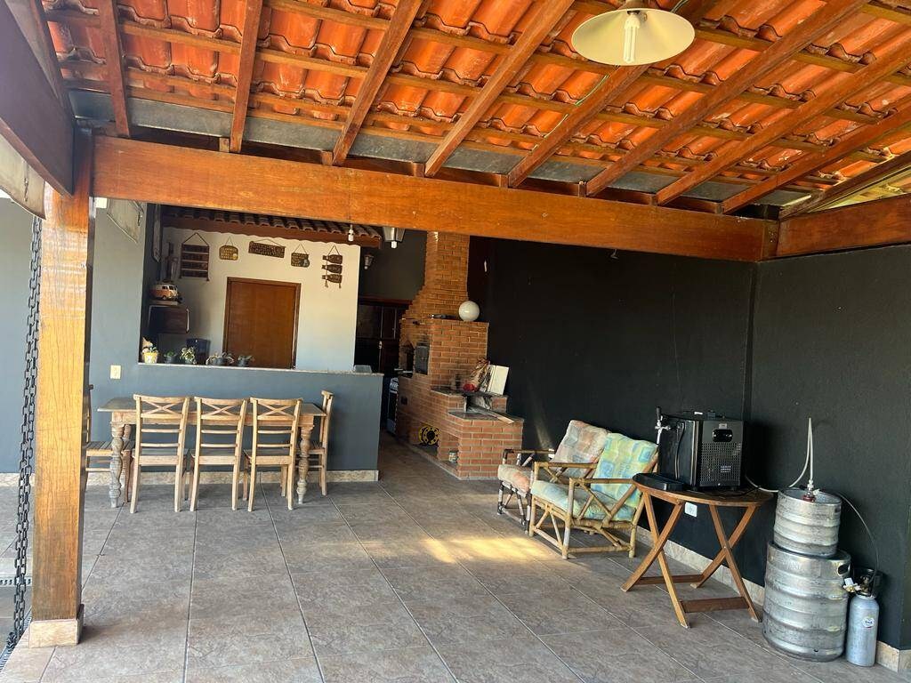 Chácara, 4 quartos, 1000 m² - Foto 4