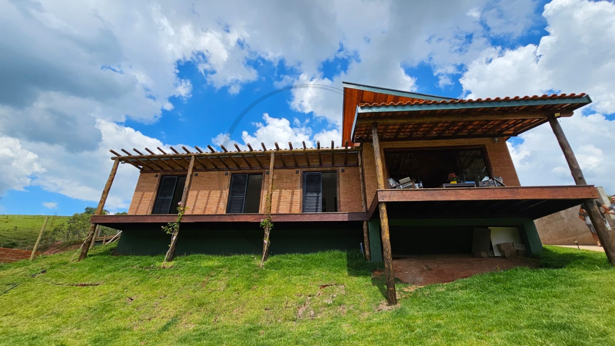 Chácara, 3 quartos, 1500 m² - Foto 1