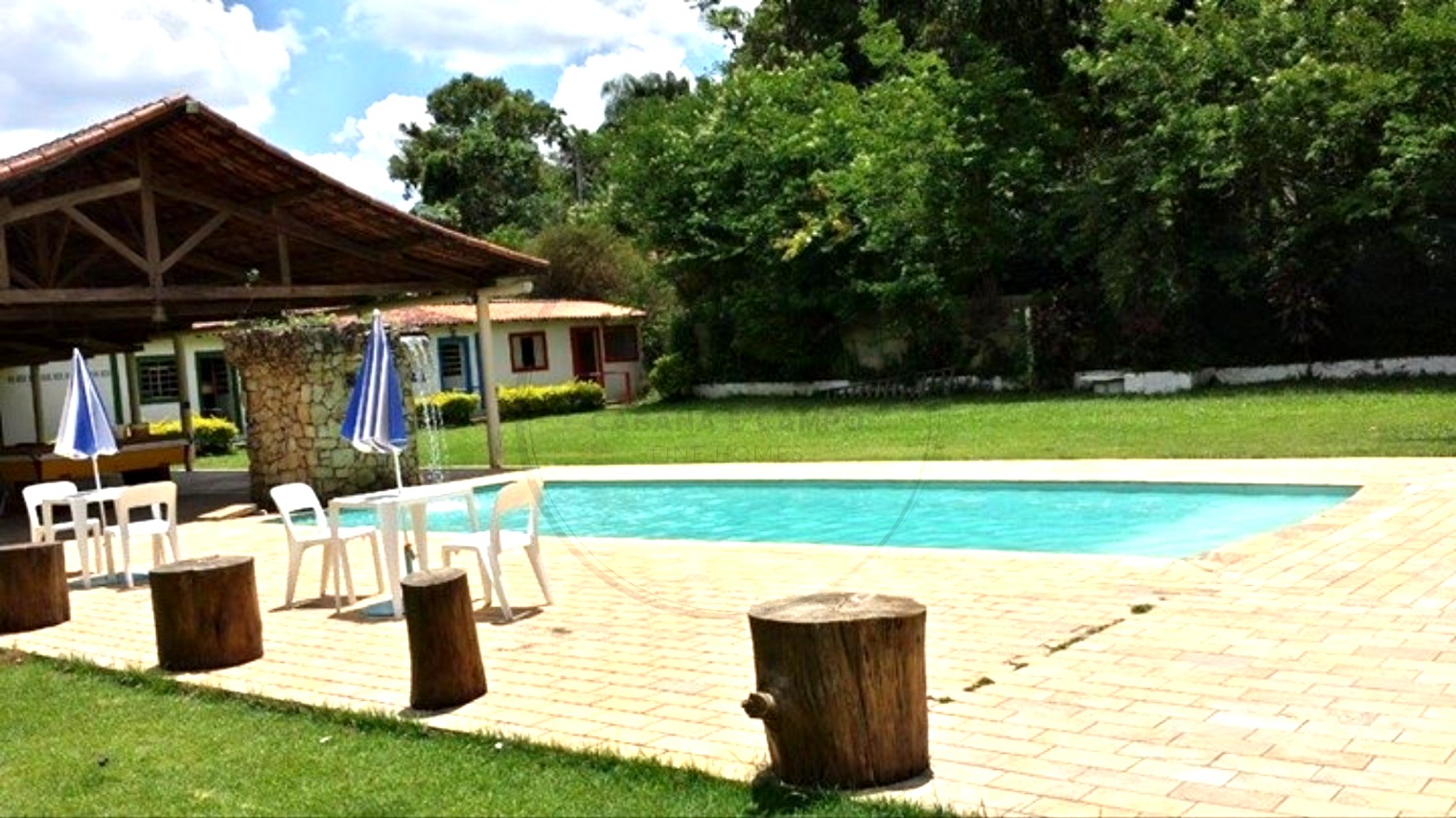 Chácara, 6 quartos, 3500 m² - Foto 1