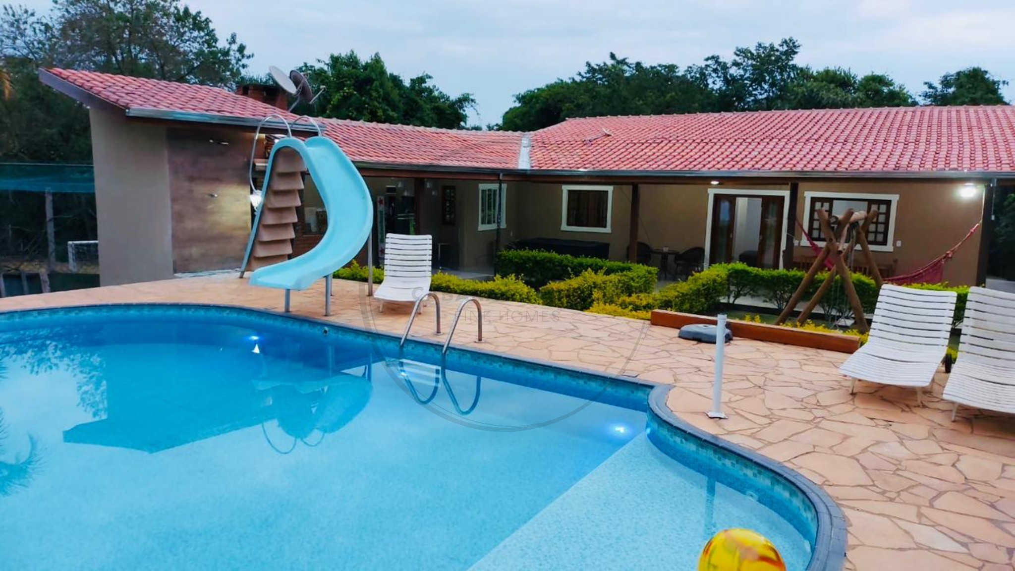 Chácara, 3 quartos, 1026 m² - Foto 2
