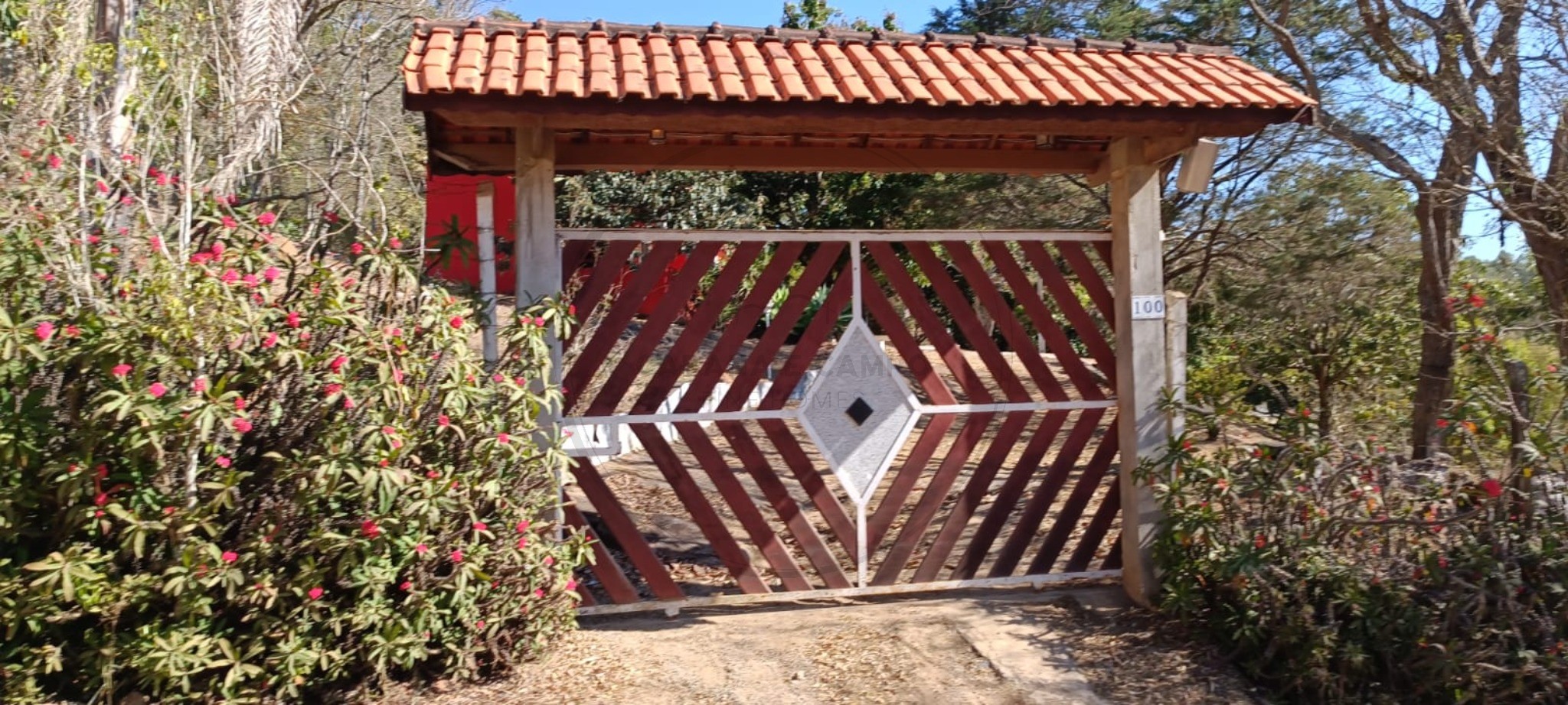 Chácara, 3 quartos, 2400 m² - Foto 3
