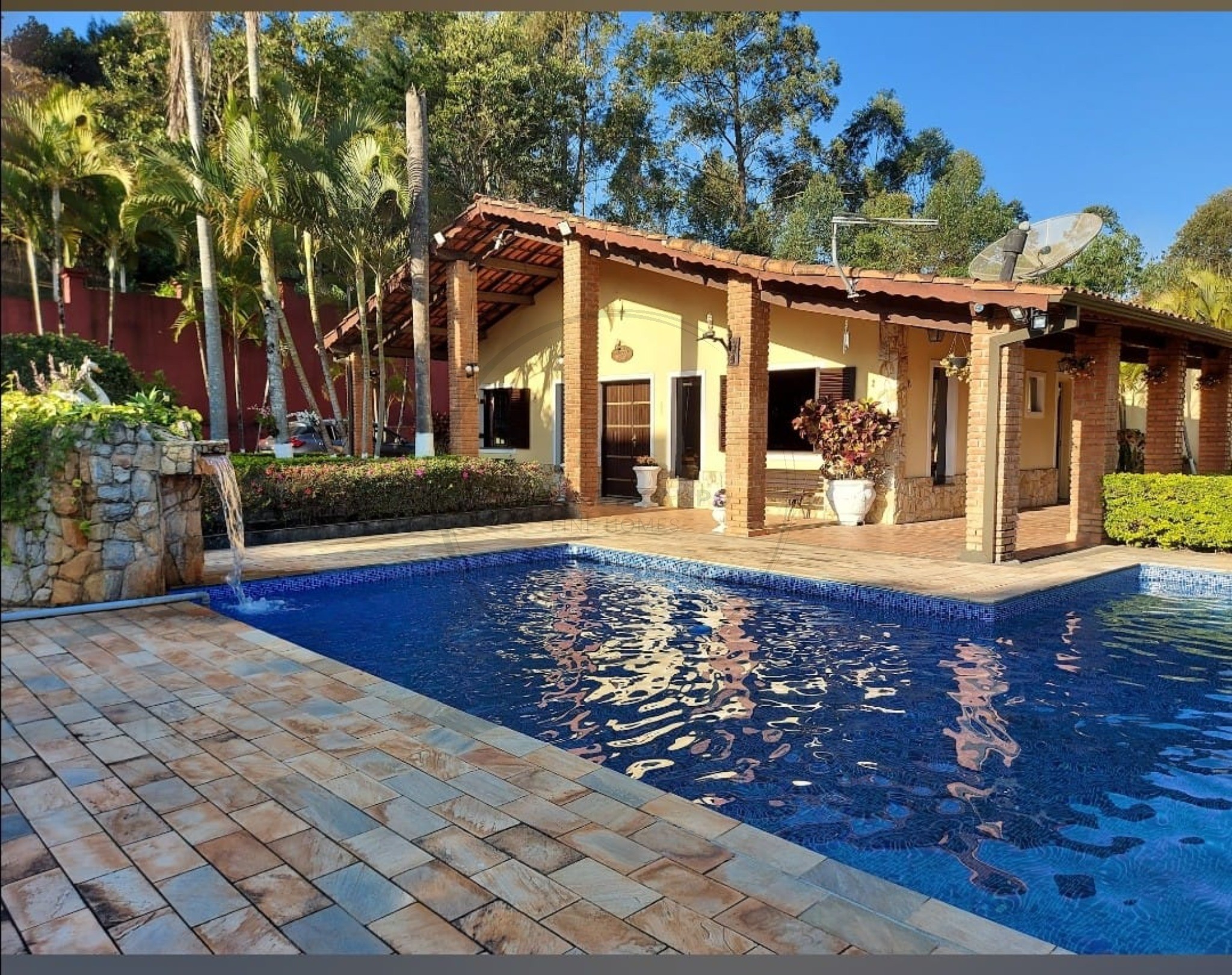 Chácara, 5 quartos, 1270 m² - Foto 1