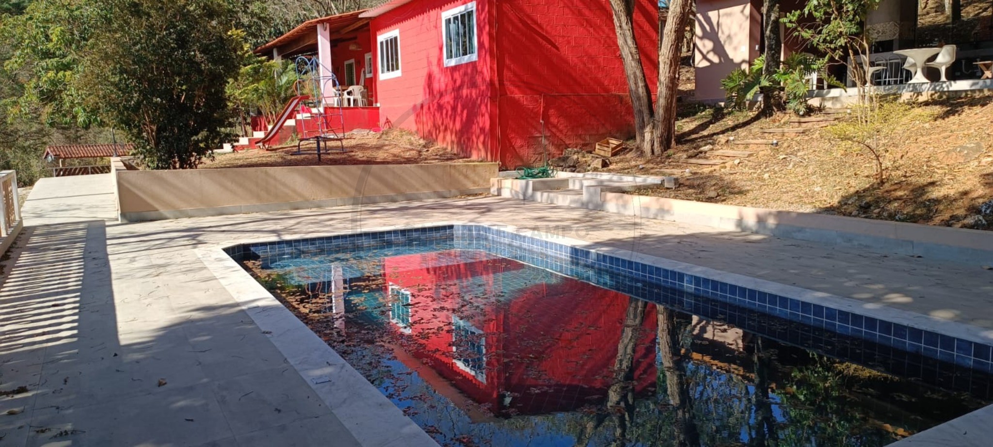 Chácara, 3 quartos, 2400 m² - Foto 1