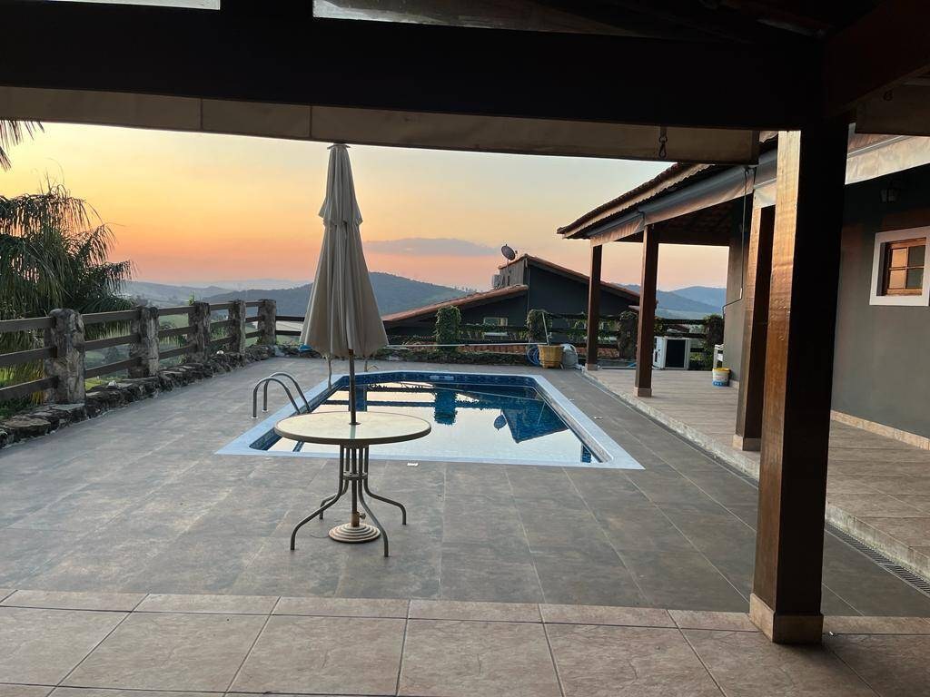 Chácara, 4 quartos, 1000 m² - Foto 2