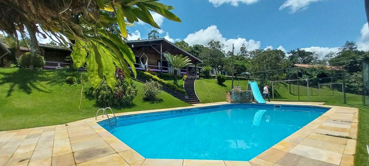 Chácara, 7 quartos, 3025 m² - Foto 1
