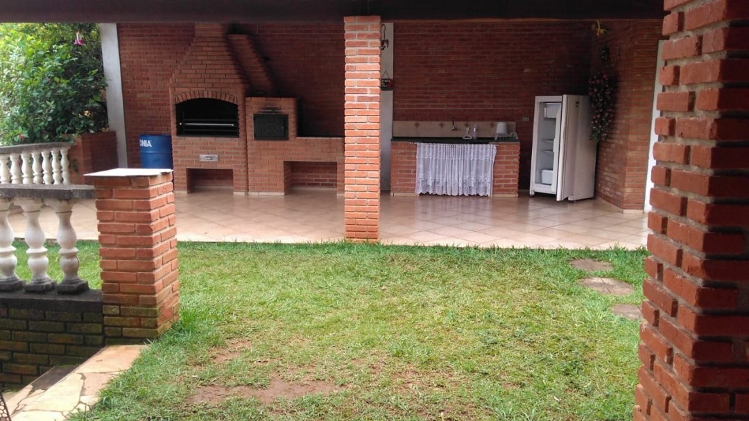 Chácara, 4 quartos, 1350 m² - Foto 2