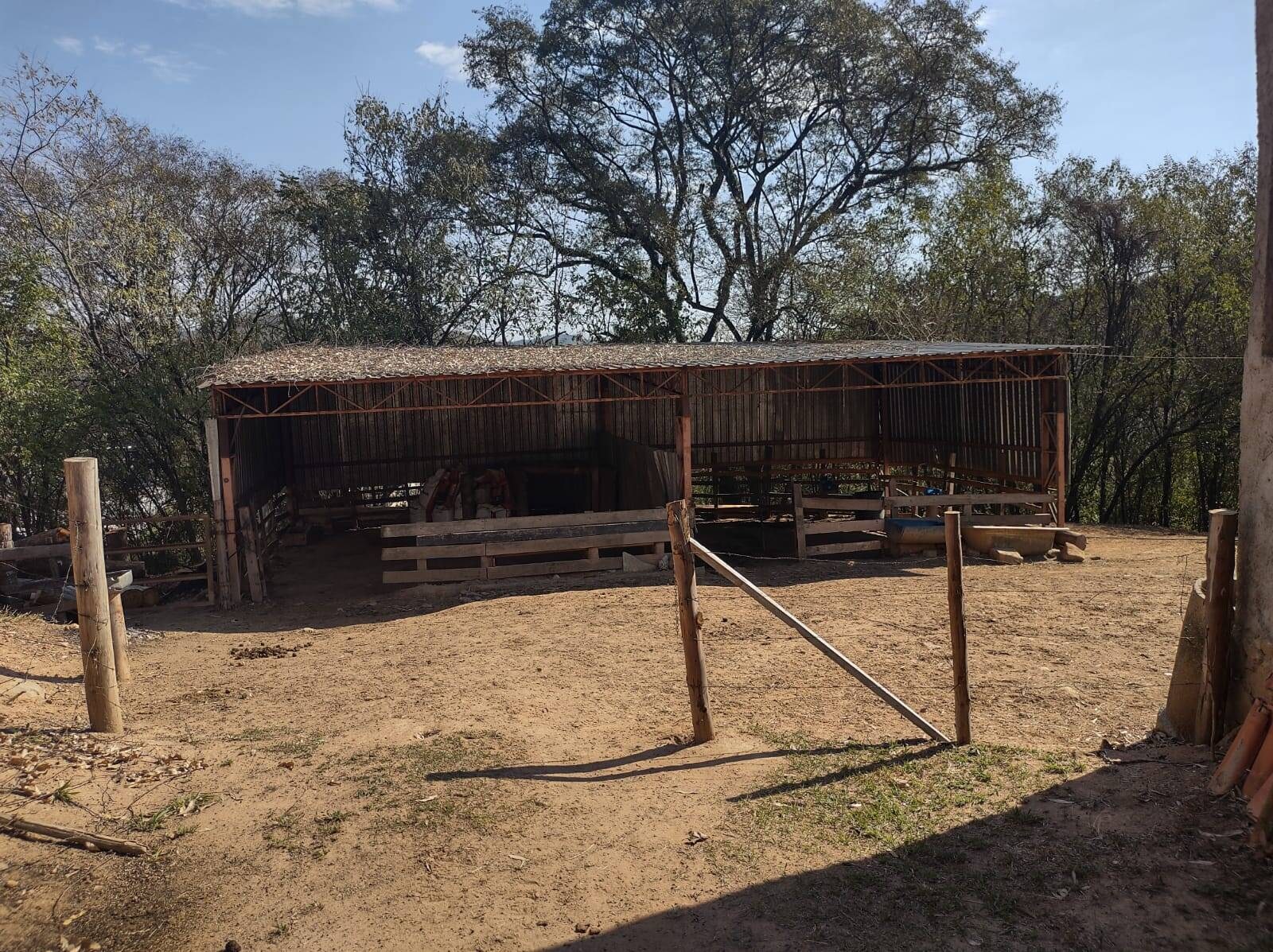 Sítio, 6 quartos, 24 hectares - Foto 7