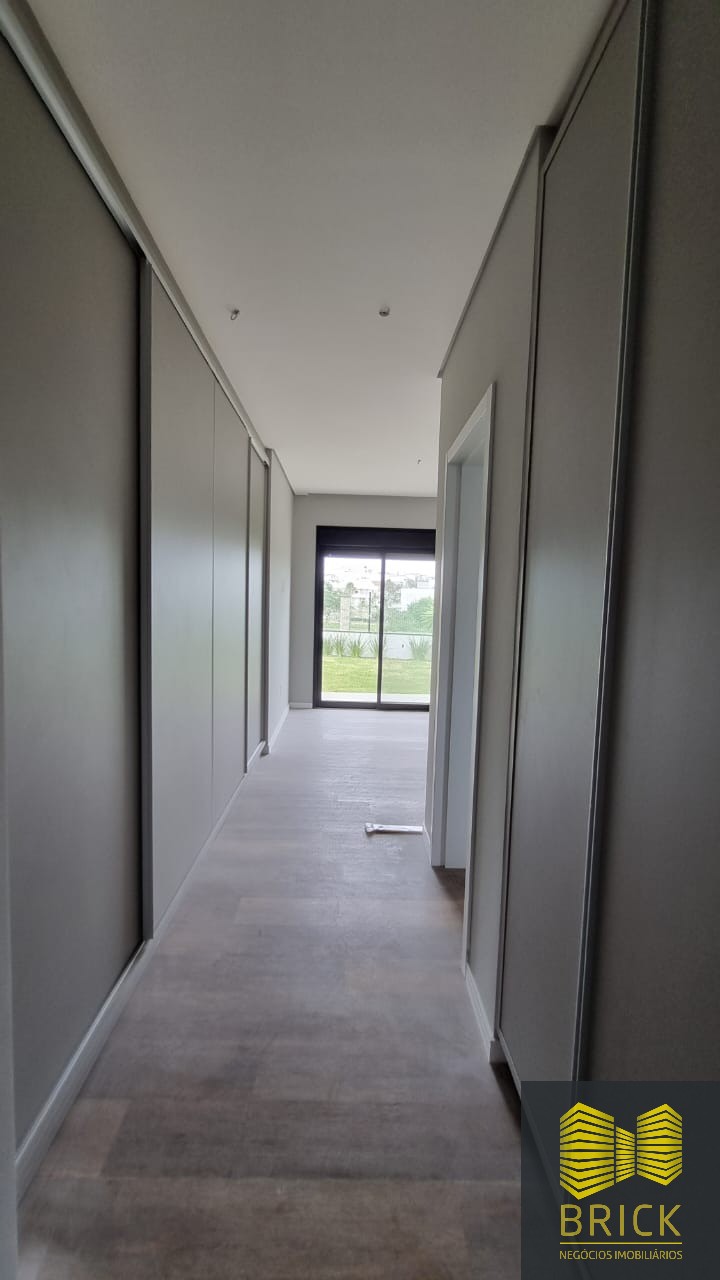 Casa à venda com 3 quartos, 220m² - Foto 14