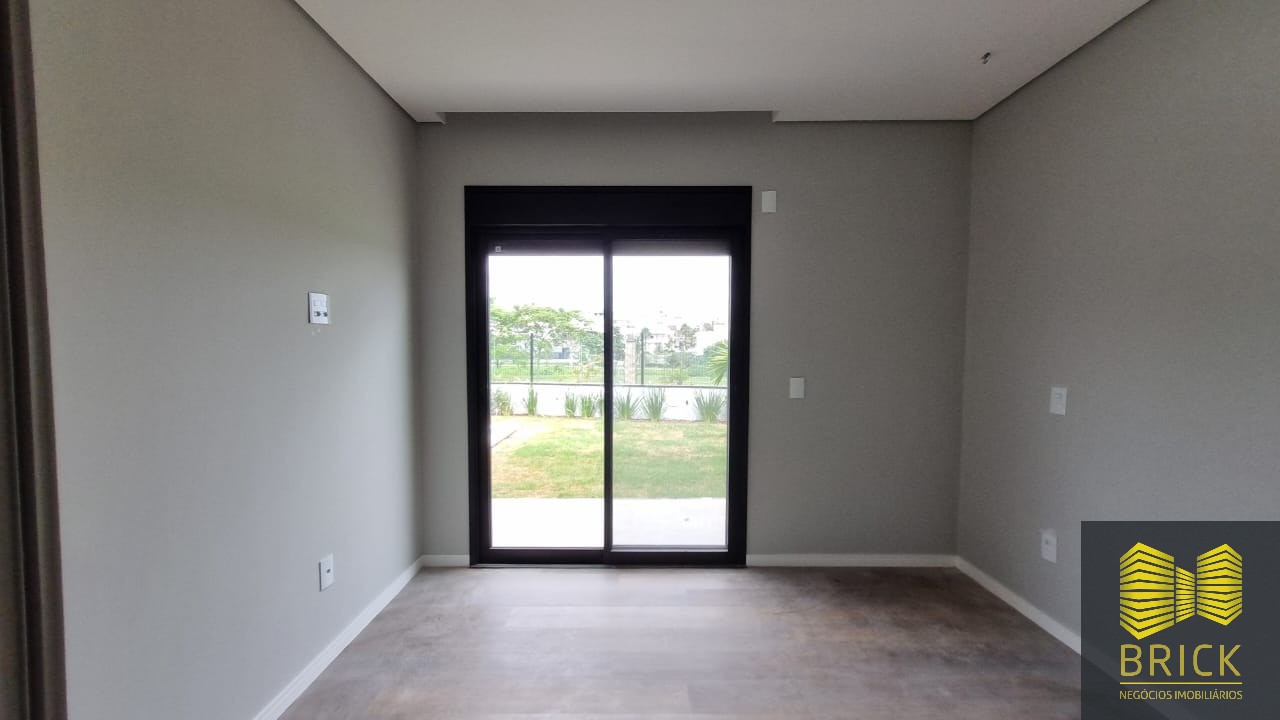 Casa à venda com 3 quartos, 220m² - Foto 13