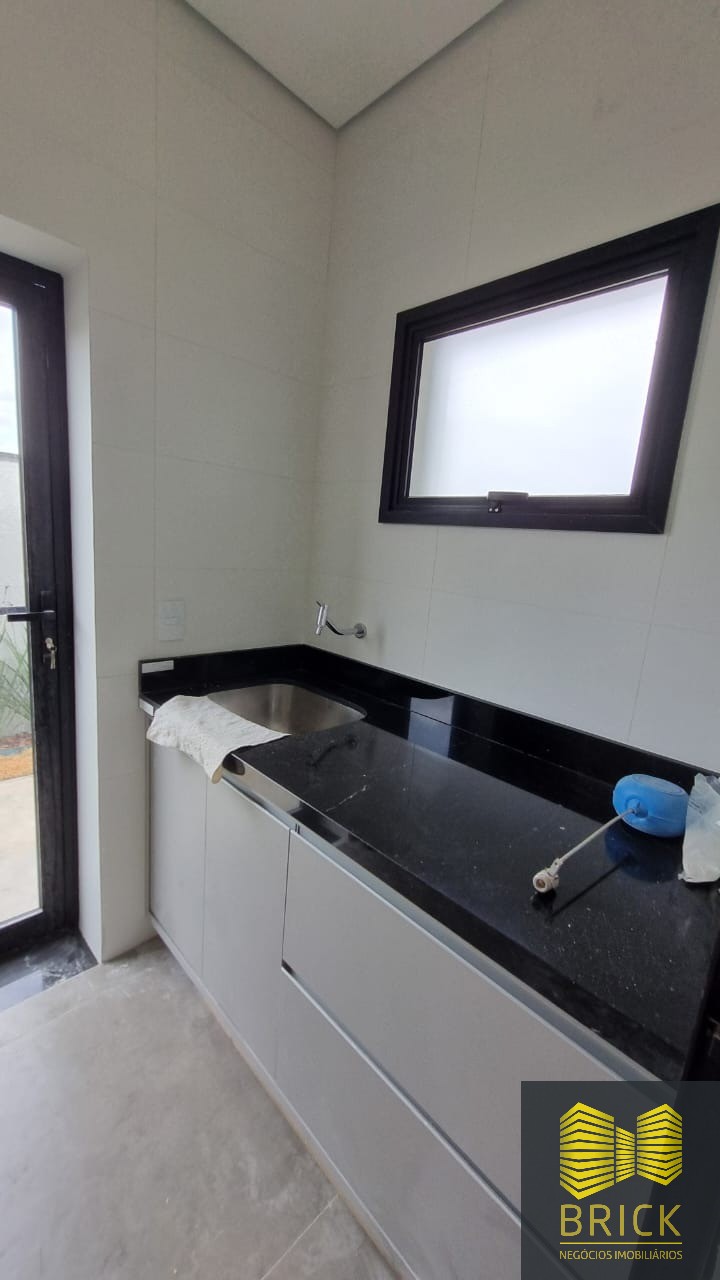 Casa à venda com 3 quartos, 220m² - Foto 20