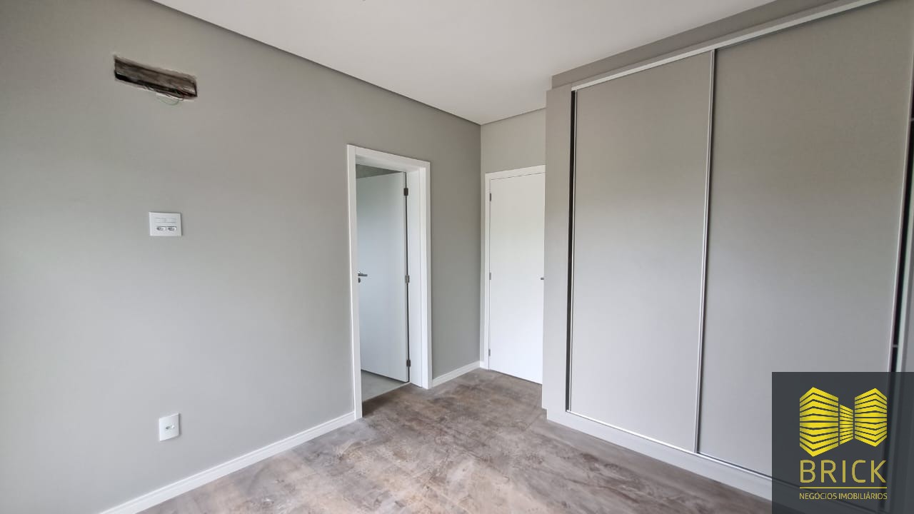Casa à venda com 3 quartos, 220m² - Foto 6