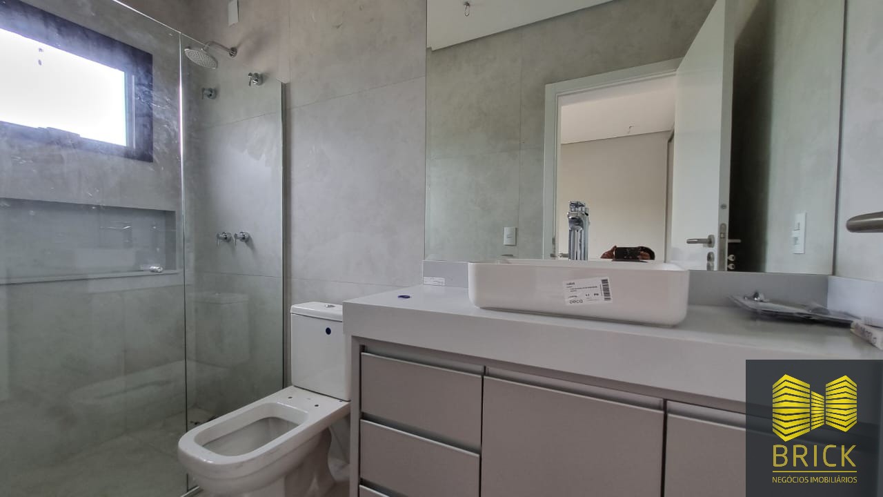 Casa à venda com 3 quartos, 220m² - Foto 11