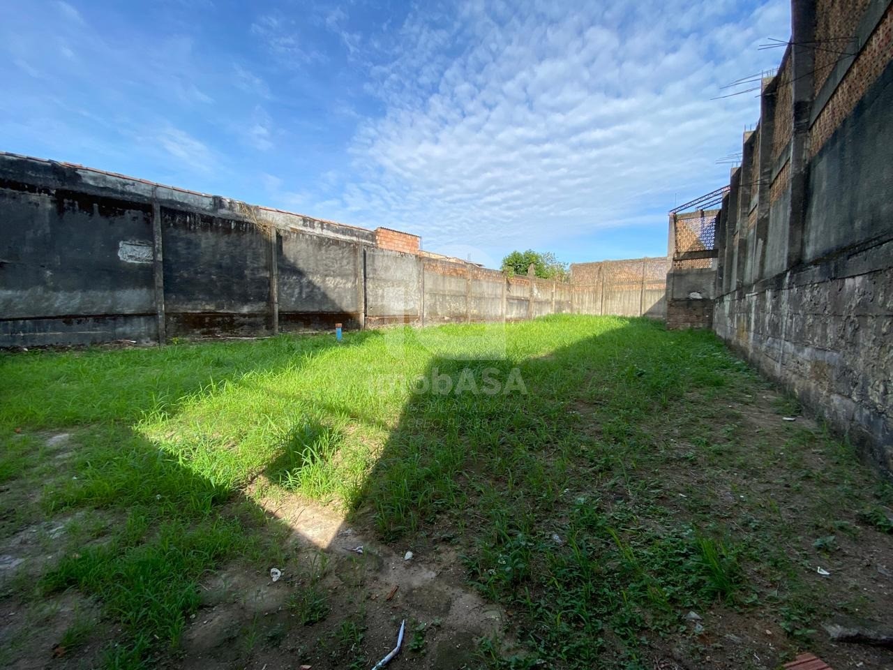 Loteamento e Condomínio, 850 m² - Foto 1