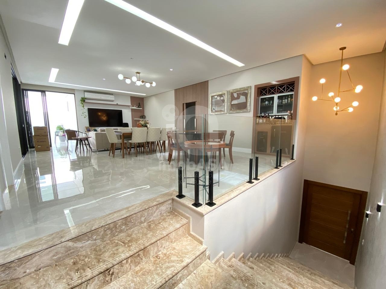Casa, 3 quartos, 291 m² - Foto 1