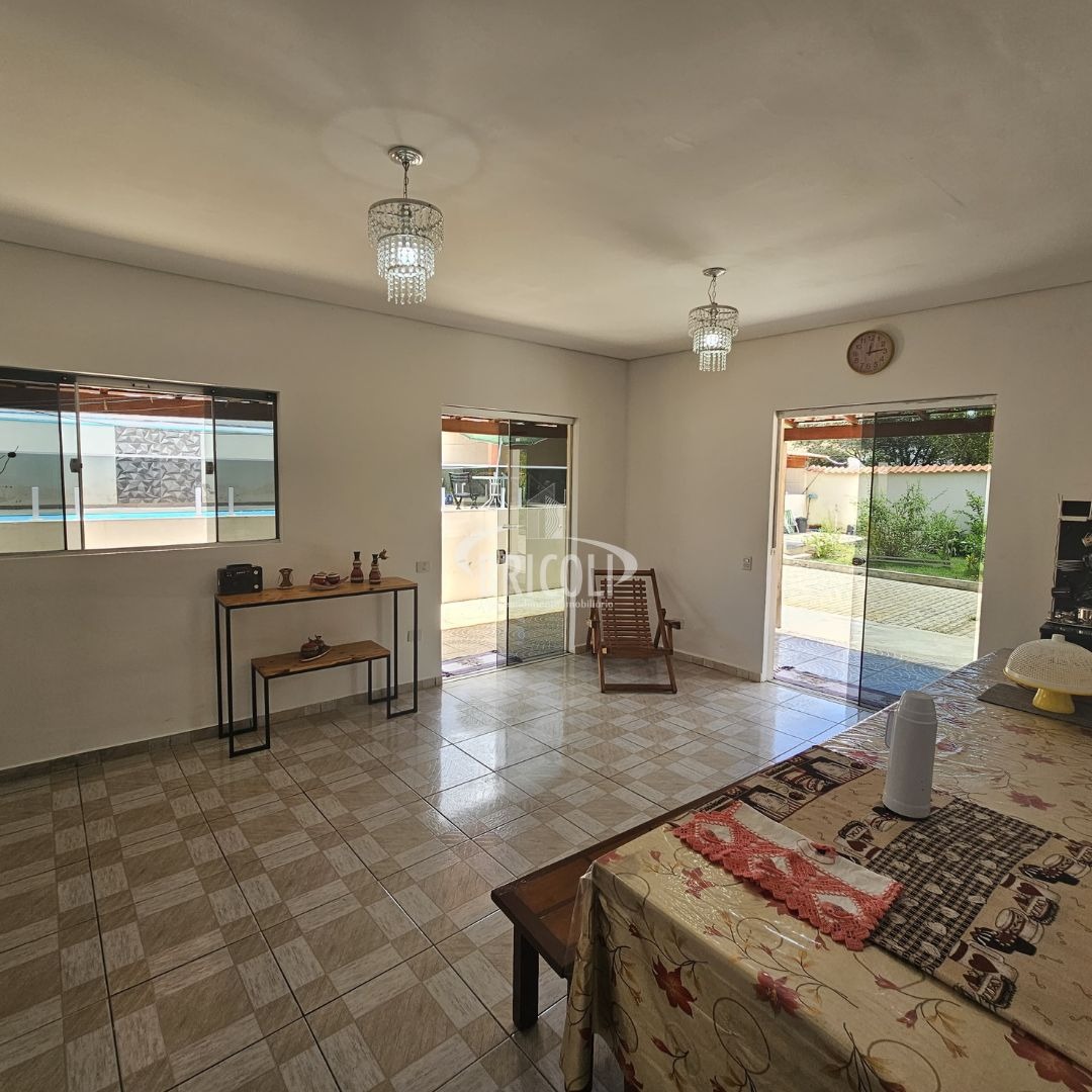 Casa, 3 quartos, 1040 m² - Foto 9