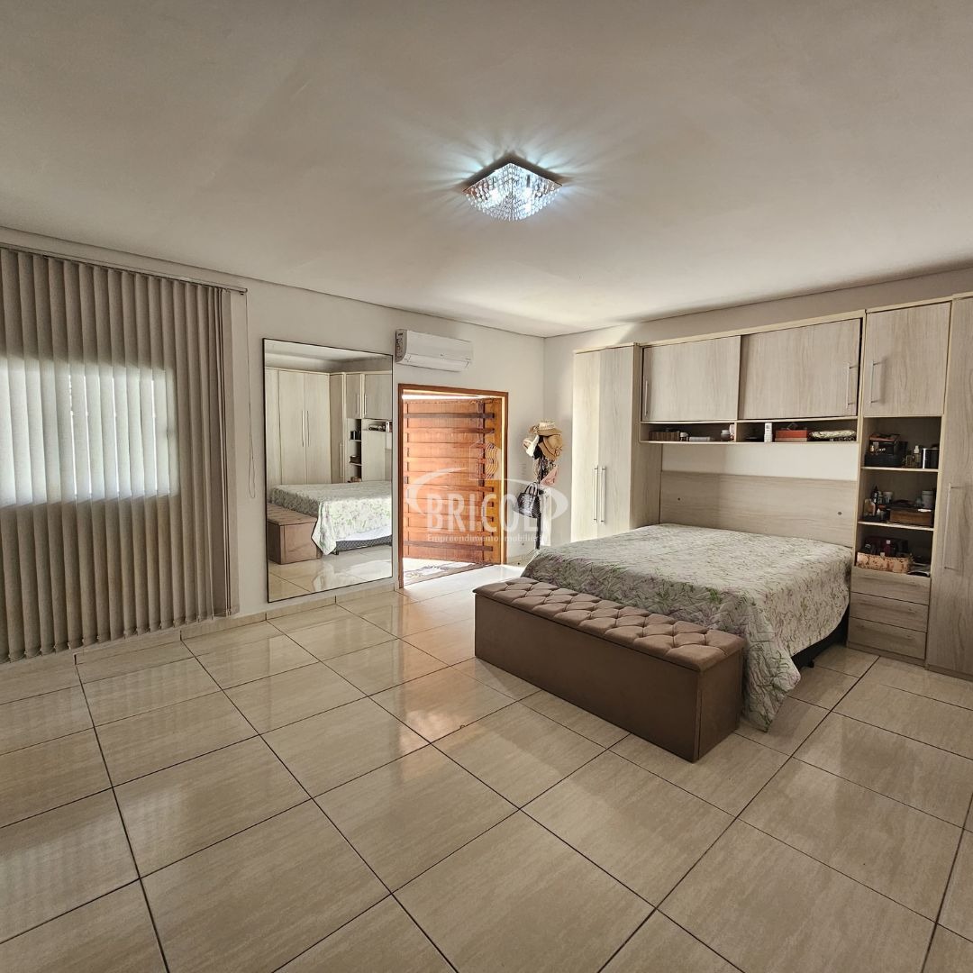 Casa, 3 quartos, 1040 m² - Foto 13