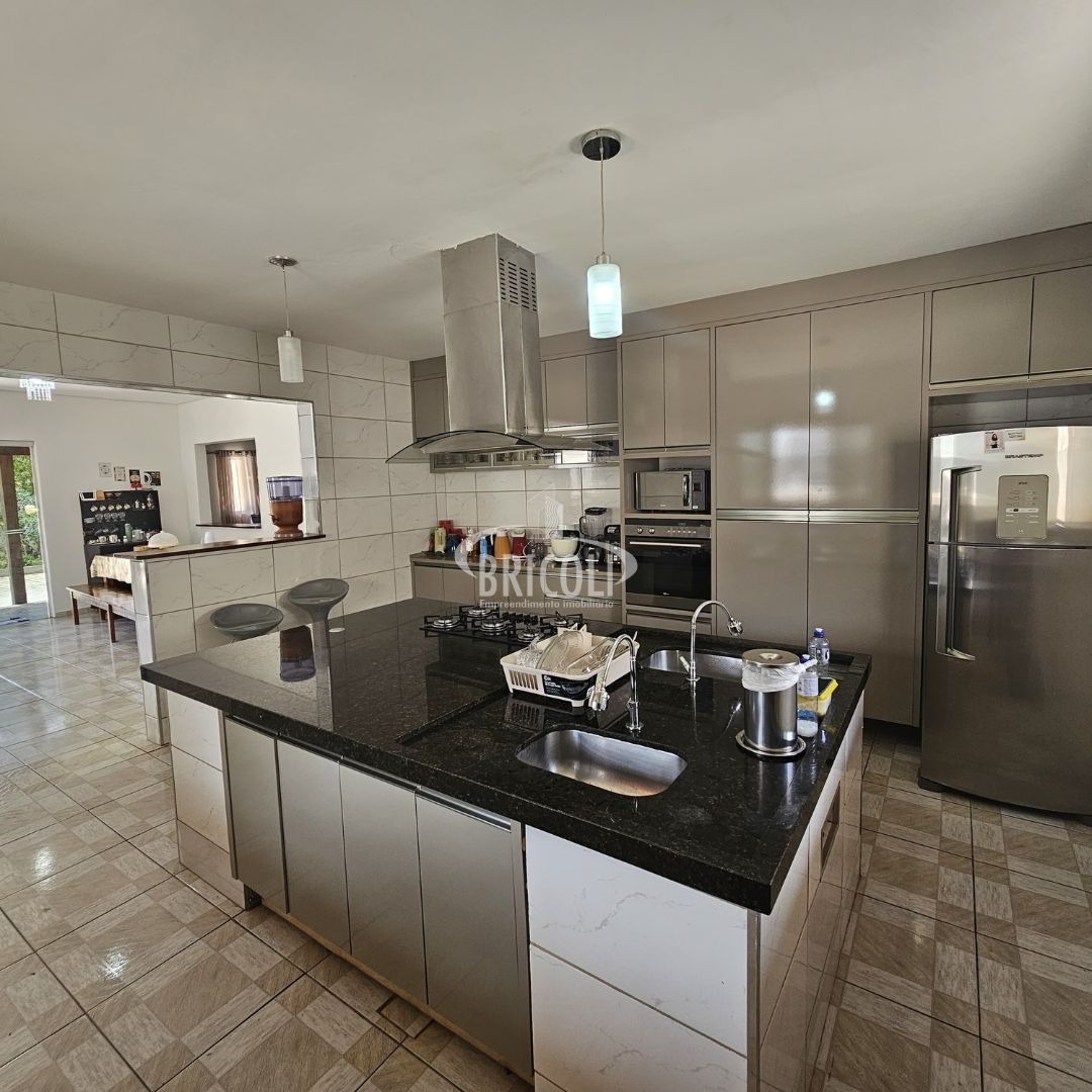 Casa, 3 quartos, 1040 m² - Foto 8