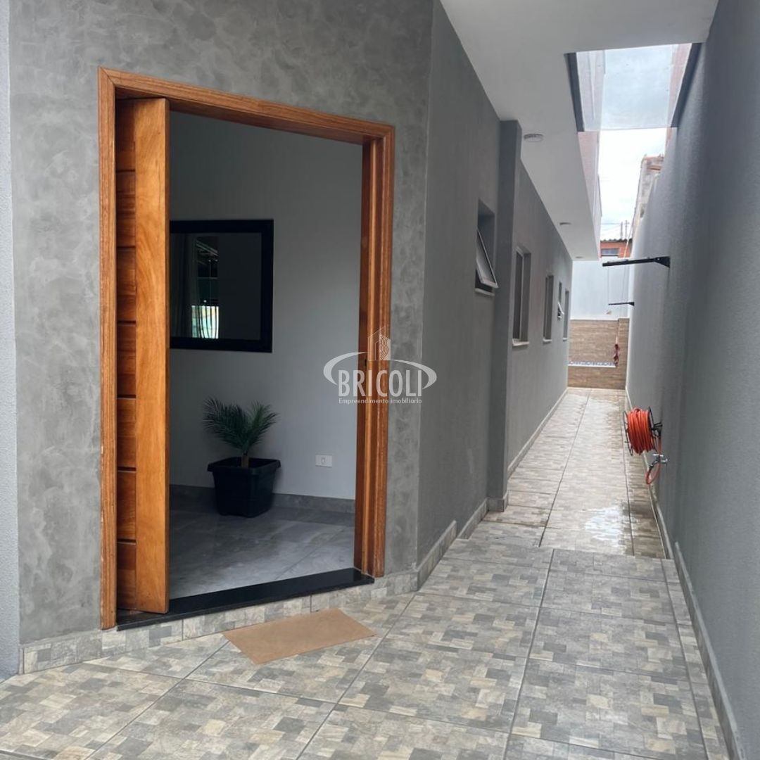 Casa, 4 quartos, 220 m² - Foto 1