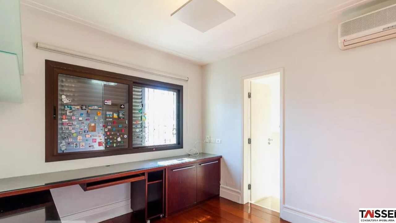 Apartamento, 3 quartos, 228 m² - Foto 4
