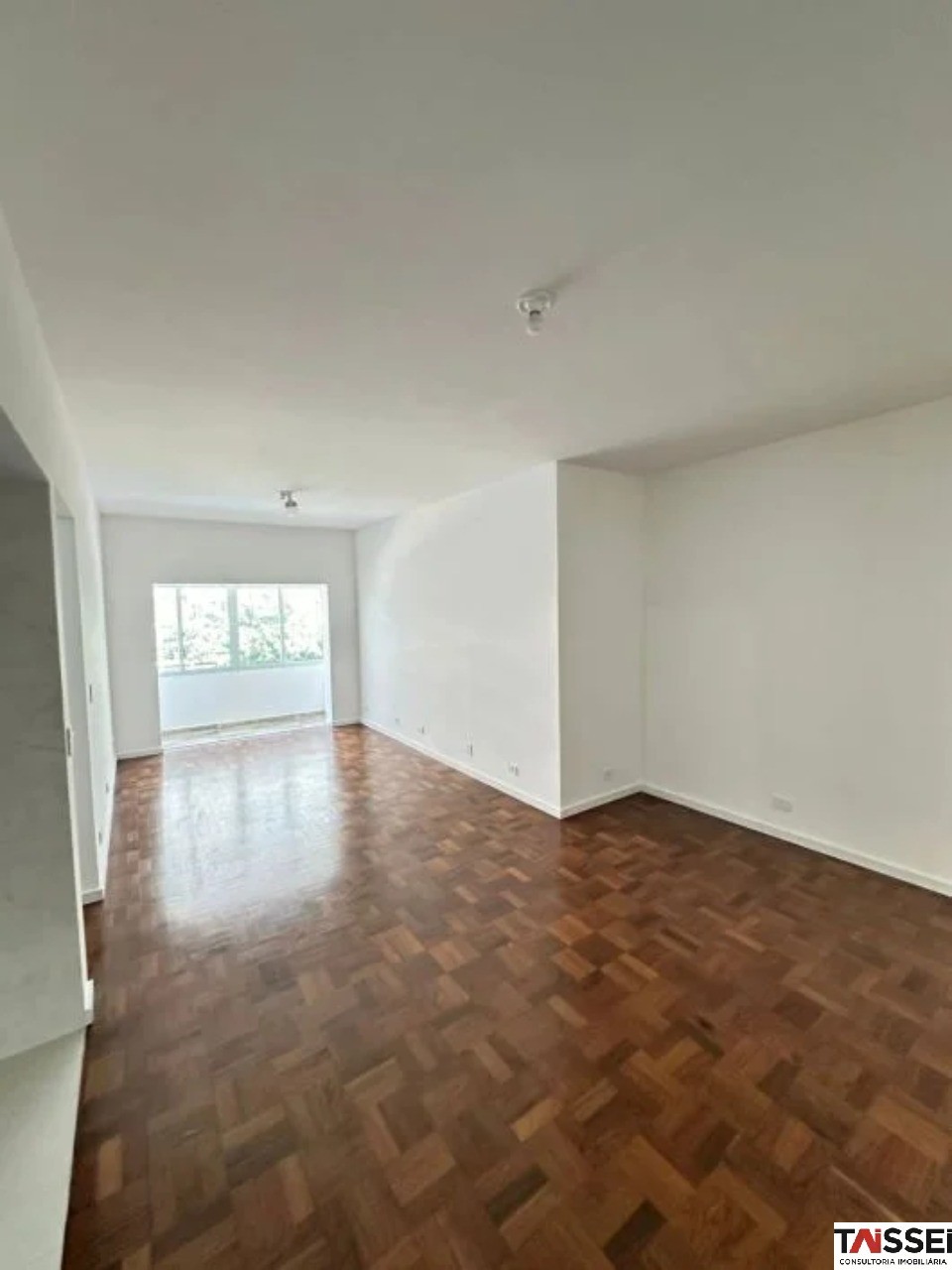 Apartamento à venda com 2 quartos, 108m² - Foto 1