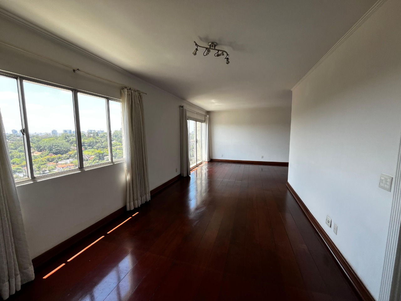 Apartamento, 3 quartos, 180 m² - Foto 2