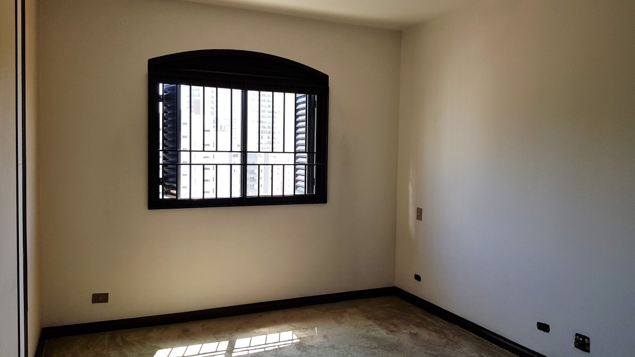 Apartamento, 3 quartos, 248 m² - Foto 2