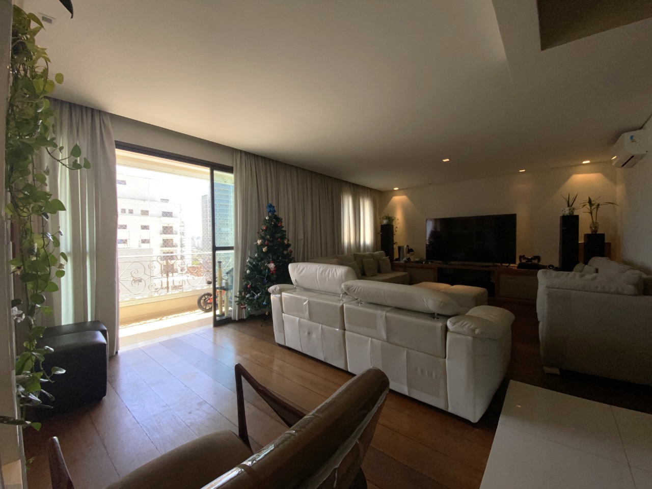 Apartamento, 4 quartos, 196 m² - Foto 2