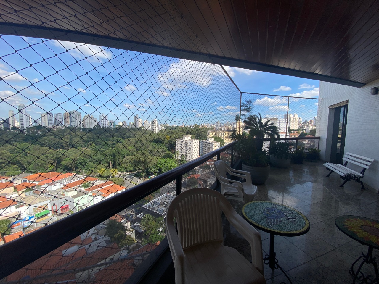 Apartamento, 4 quartos, 223 m² - Foto 1