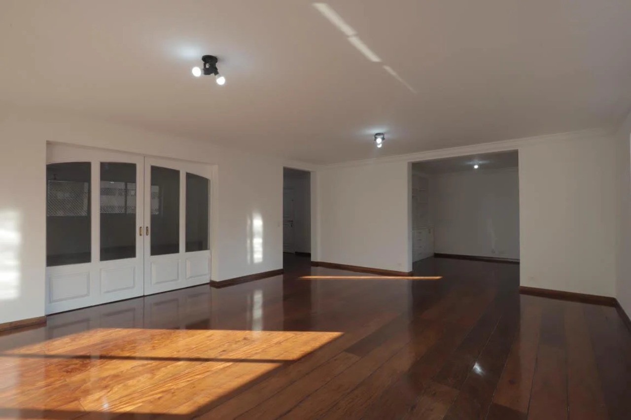 Apartamento, 3 quartos, 240 m² - Foto 2