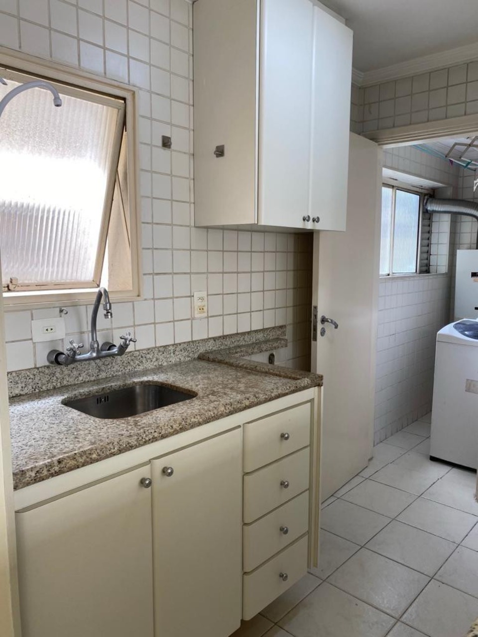 Apartamento, 1 quarto, 42 m² - Foto 2
