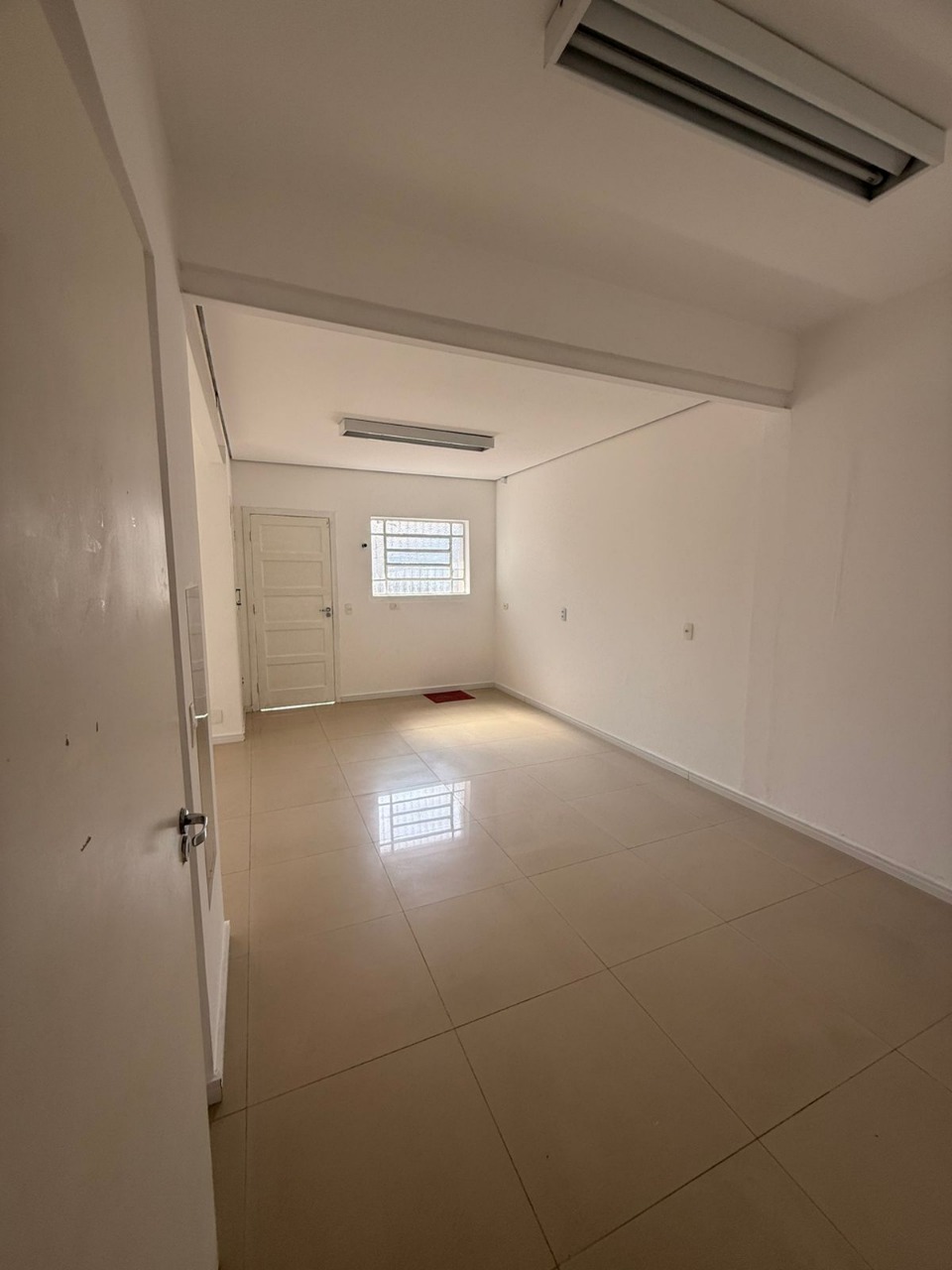 Casa, 1 quarto, 330 m² - Foto 6