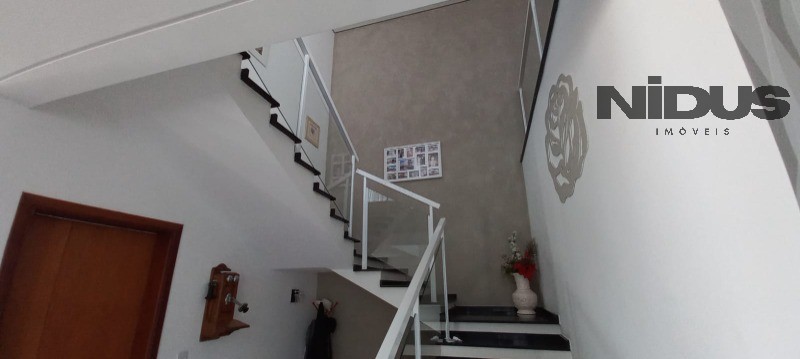 Casa, 4 quartos, 297 m² - Foto 3
