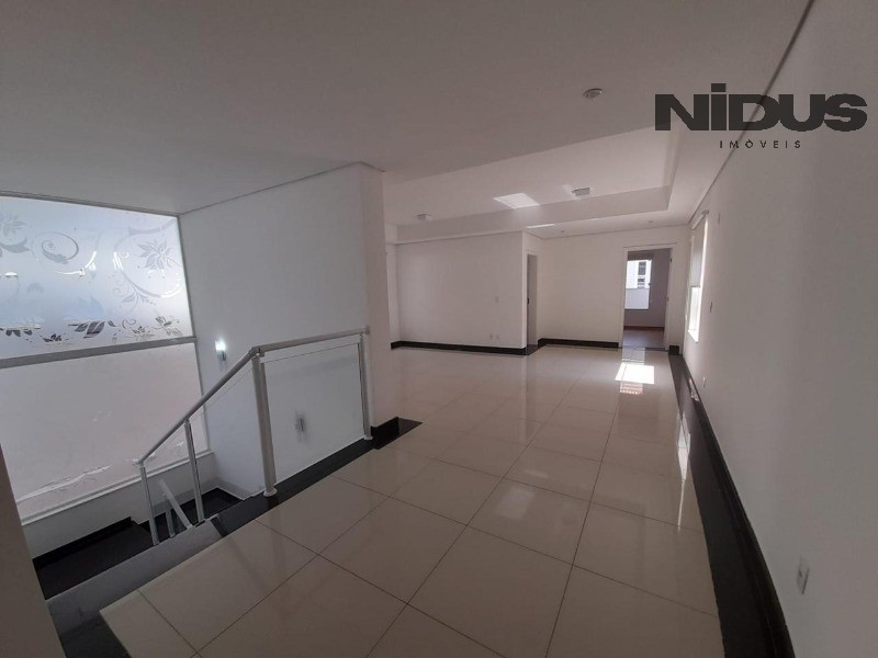 Casa, 4 quartos, 305 m² - Foto 4
