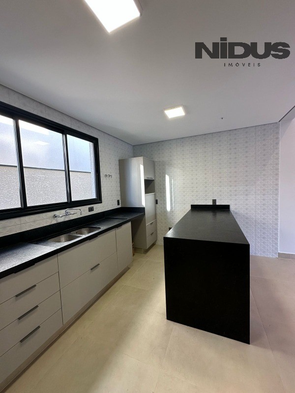 Casa, 3 quartos, 268 m² - Foto 7