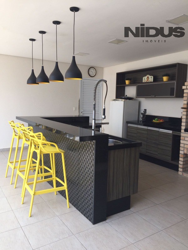 Casa, 4 quartos, 315 m² - Foto 2