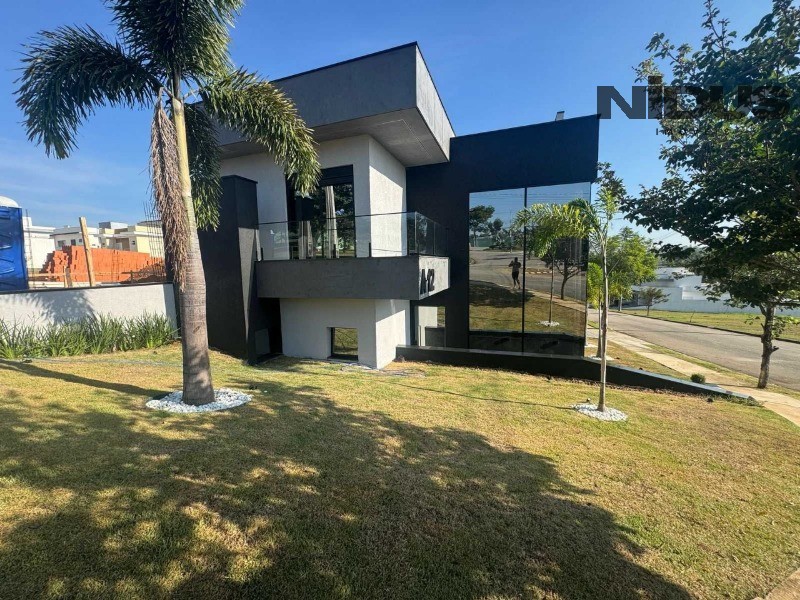 Casa, 3 quartos, 270 m² - Foto 1