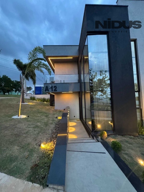 Casa, 3 quartos, 270 m² - Foto 35