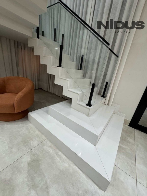 Casa, 3 quartos, 270 m² - Foto 9
