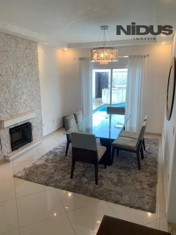 Casa, 3 quartos, 232 m² - Foto 6