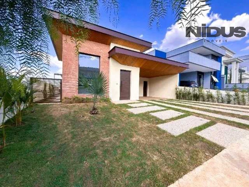 Casa, 3 quartos, 194 m² - Foto 2