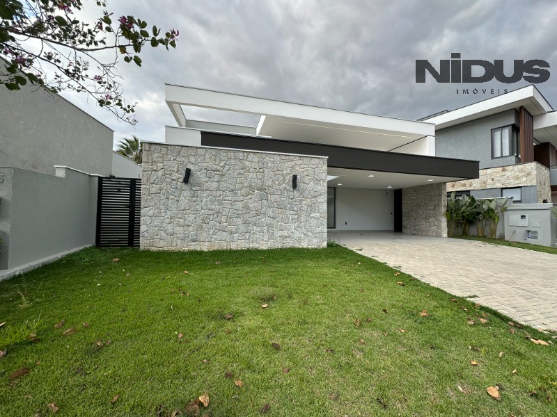 Casa, 3 quartos, 230 m² - Foto 1