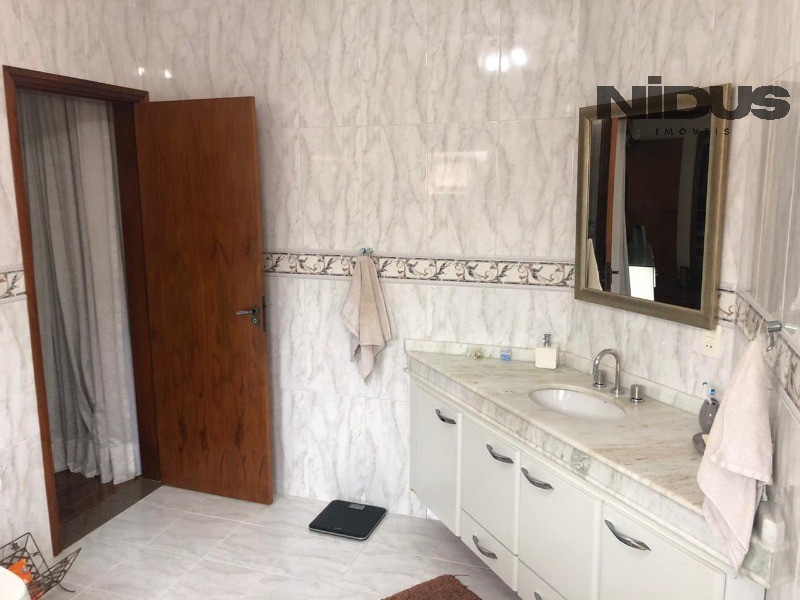 Casa, 4 quartos, 300 m² - Foto 22