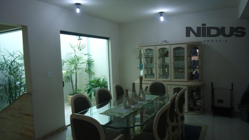 Casa, 4 quartos, 300 m² - Foto 2