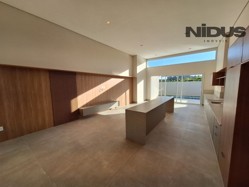 Casa, 3 quartos, 301 m² - Foto 3